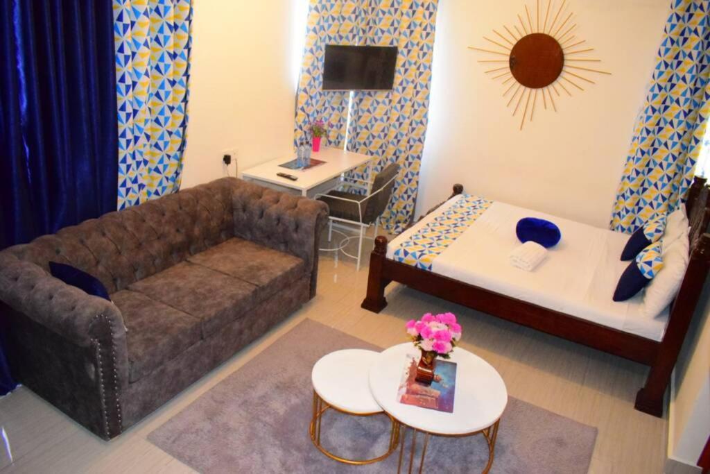 Wawa Studio 8 Nyali Apartment Mombasa Bagian luar foto