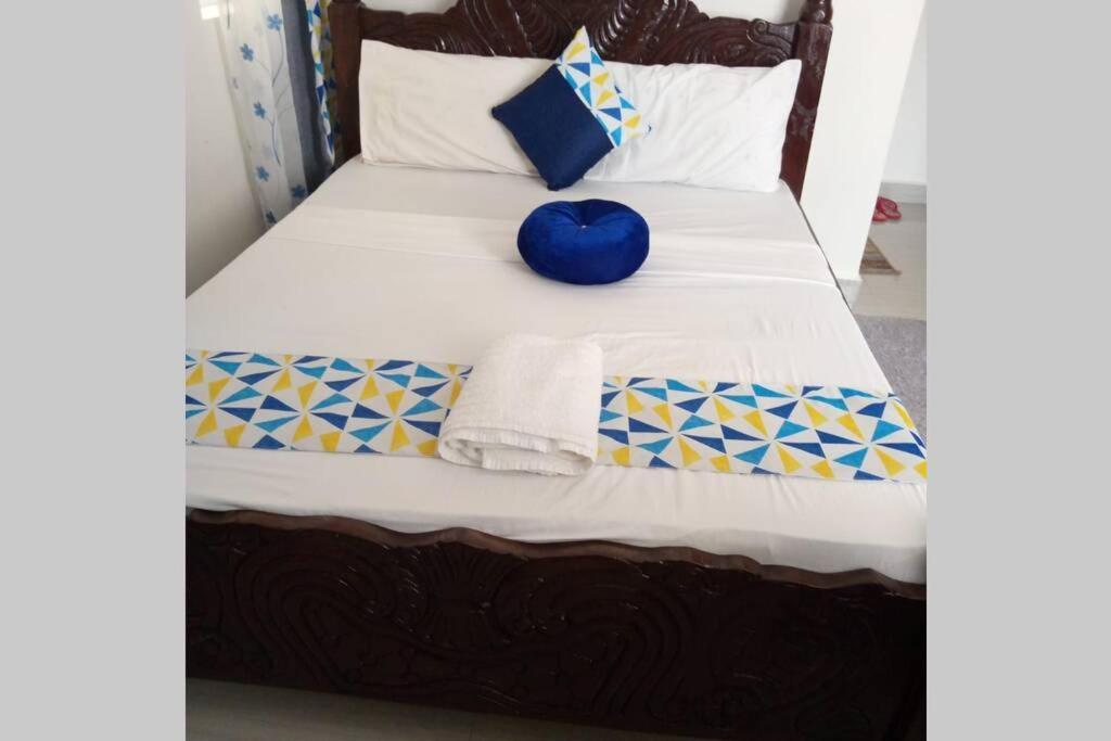 Wawa Studio 8 Nyali Apartment Mombasa Bagian luar foto